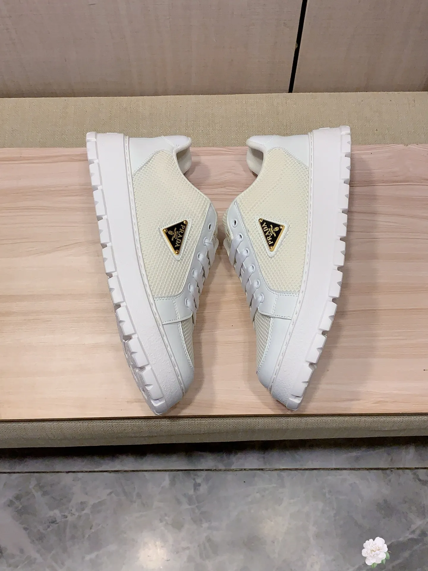 Men's Men's Shoes💰442💰💰🎩🎩[Lightning][Lightning] "PRADA*" The latest and most popular casual shoes, top brand [seduce] luxury ~ purchasing agency, top quality ~. [Strong] The upper is made of imported breathable and polished cowhide material ➕ Breathable sheepskin feet (•) with fine workmanship. Original stylish and stylish soft rubber wear-resistant and non-slip outsole, light and comfortable on the feet, the real thing looks better when photographed, 305: code: 38-44, 3️⃣ colors selected